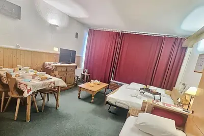 Image de À 50m des pistes de ski, 7ème étage, vue rue, balcon, casier à ski, 30m², Tignes