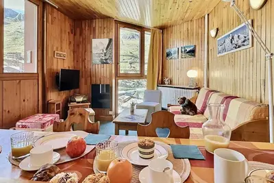 Image de À 100m des pistes de ski, 1er étage, vue montagne, balcon, casier à ski, 36m², Tignes