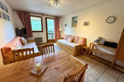 Image de 1er étage, vue pistes de ski, balcon, casier à ski, 33m², Saint Martin de Belleville