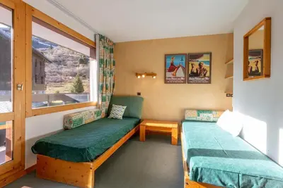 Image de 80m des commerces, 2ème étage, vue montagne, balcon, télévision, 27m², Méribel-Mottaret