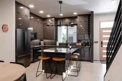 Image de Luxury Stand Alone Condo, Minutes from Downtown Bozeman, Garage & Outdoor Patio