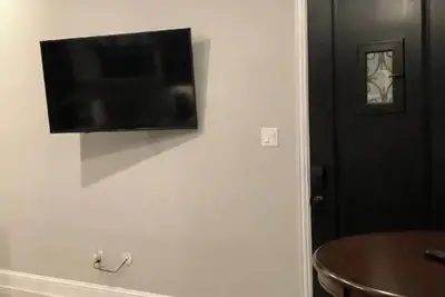 Image de ⭐️Private Guest Ste⭐️ Newer Construction ⭐️ Queen Bed