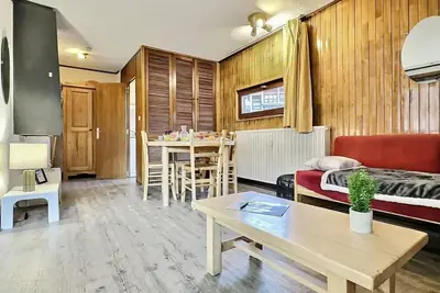 Image de À 100m des pistes de ski, 1er étage, vue montagne, balcon, télévision, 50m², Tignes