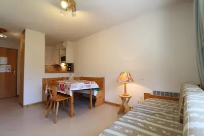 Image de À 10m des pistes de ski, 1er étage, balcon, télévision, casier à ski, 25m², Val Cenis