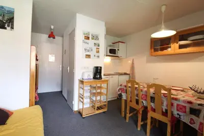 Image de À 100m des pistes de ski, 3ème étage, balcon, télévision, casier à ski, 23m², Val Cenis