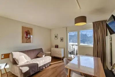 Image de À 300m des pistes de ski, 2ème étage, vue pistes de ski, balcon, télévision, casier à ski, 25m²