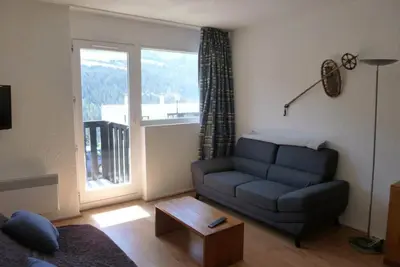 Image de À 300m des pistes de ski, 1er étage, balcon, télévision, casier à ski, 40m², Flaine