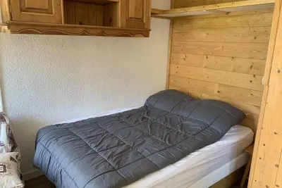 Image de À 10m des pistes de ski, 3ème étage, vue montagne, balcon, télévision, casier à ski, 25m²