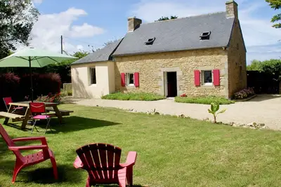Image de Maison avec jardin en campagne, proximité sentier de randonnée vers la mer