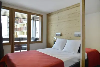 Image de À 100m des pistes de ski, 4ème étage, balcon, télévision, casier à ski, 144m², Montchavin La Plagne