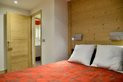 Image de À 100m des pistes de ski, 5ème étage, vue pistes de ski, balcon, télévision, casier à ski, 66m²