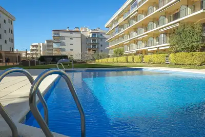 Image de V010 - Milenium, Apartamento con piscina comunitaria y acceso a la playa.