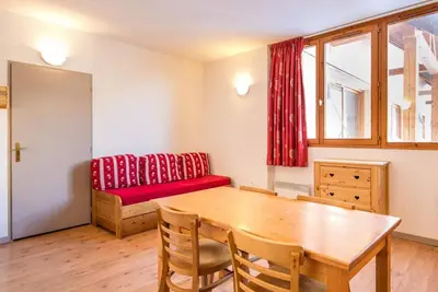 Image de Remise en forme, piscine, sauna, hammam, parking, télévision, casier à ski, 25-30m², Valloire