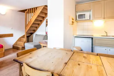 Image de Remise en forme, piscine, sauna, hammam, balcon, parking, télévision, casier à ski, 55-65m²