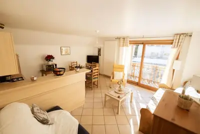 Image de À 250m des pistes de ski, 2ème étage, balcon, parking, casier à ski, 48m², Valloire