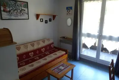 Image de Centre station, 2ème étage, terrasse, balcon, parking, télévision, casier à ski, 25m², Valloire