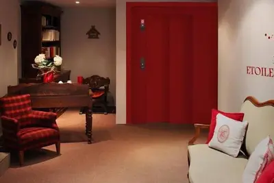 Image de À 260m des pistes de ski, 3ème étage, balcon, télévision, casier à ski, 90m², Valloire