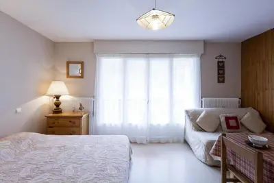 Image de À 100m des remontées, 5ème étage, vue montagne, balcon, parking, télévision, 31m², Brides Les Bains