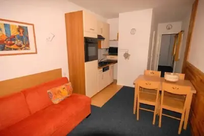 Image de À 150m des pistes de ski, 1er étage, vue station, remise en forme, piscine, sauna, télévision