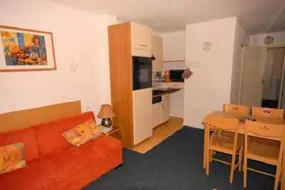 Image de À 150m des pistes de ski, 2ème étage, vue station, remise en forme, piscine, sauna, télévision