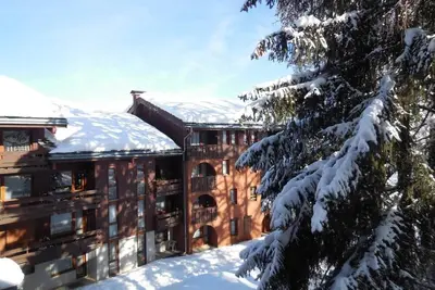 Image de À 30m des pistes de ski, 2ème étage, vue forêt, balcon, télévision, casier à ski, 27m²