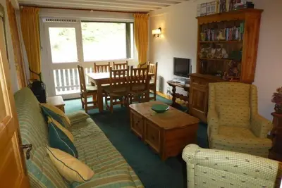 Image de À 50m des pistes de ski, 6ème étage, vue pistes de ski, balcon, télévision, casier à ski, 52m²