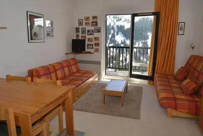 Image de À 200m des pistes de ski, 5ème étage, balcon, télévision, casier à ski, 25m², Flaine