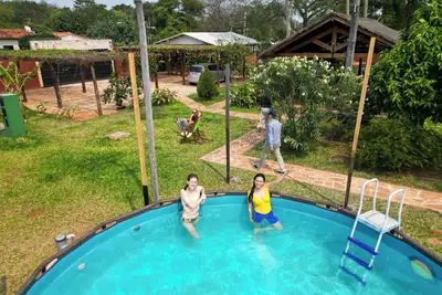 Image de Votre Paradis Personnel: Maison de Vacances Confortable pour Couples au Paraguay