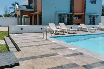 Image de 3 bedroom house with private swimming pool and movie theatre