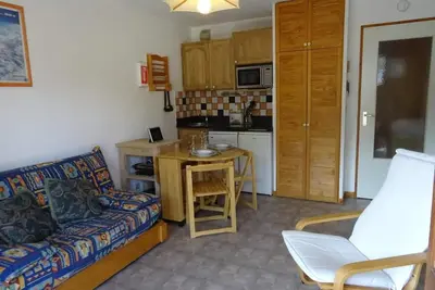 Image de 2ème étage, vue montagne, balcon, parking, télévision, casier à ski, 29m², Les Arcs