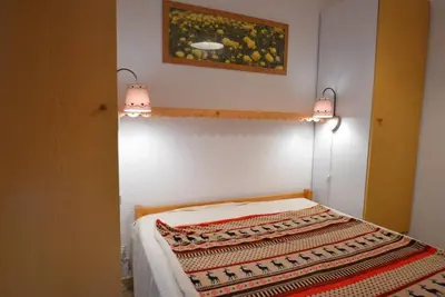 Image de 300m des commerces, 1er étage, balcon, télévision, casier à ski, 31m², Les Menuires
