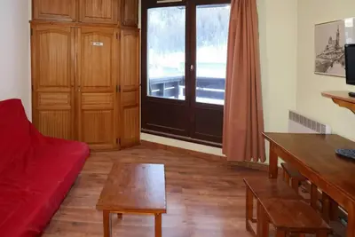 Image de Pied des pistes de ski, 4ème étage, vue pistes de ski, balcon, télévision, casier à ski, 22m²