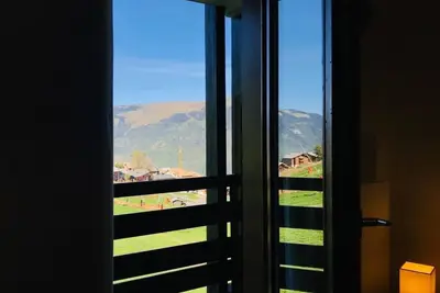 Image de À 100m des pistes de ski, 2ème étage, vue pistes de ski, balcon, télévision, casier à ski, 26m²