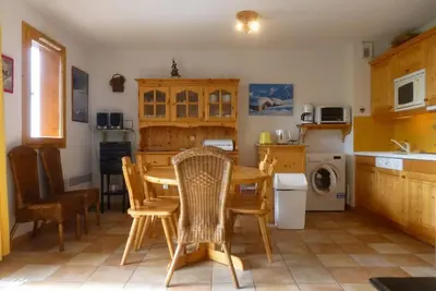 Image de À 190m des pistes de ski, 1er étage, vue vallée, balcon, télévision, casier à ski, 48m²