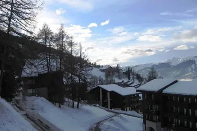Image de À 100m des pistes de ski, 5ème étage, vue station, balcon, télévision, casier à ski, 26m²