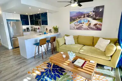 Image de 2 Bedroom Sapphire Beach and Marina Dream Condo