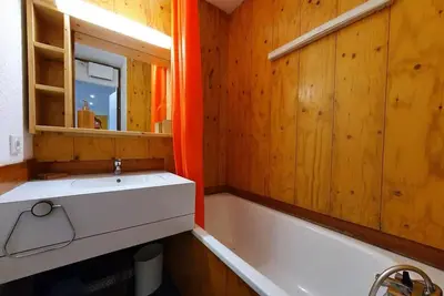Image de À 50m des pistes de ski, 4ème étage, balcon, télévision, casier à ski, 29m², Montchavin La Plagne