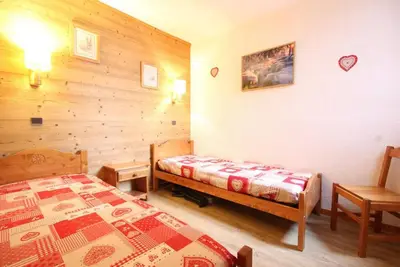 Image de À 100m des pistes de ski, 2ème étage, vue montagne, balcon, télévision, casier à ski, 41m²