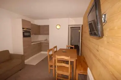 Image de 150m du centre station, 8ème étage, vue pistes de ski, balcon, télévision, 30m², Gourette