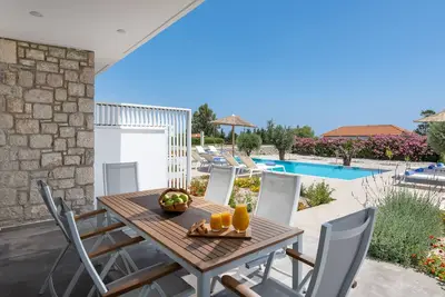 Image de 3 charming newly built semi-detached luxury villas