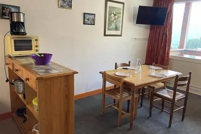 Image de À 50m des pistes de ski, 5ème étage, parking, télévision, 25m², Orcières Merlette 1850