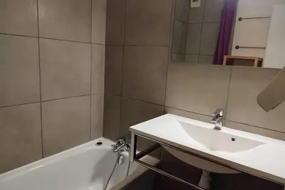 Image de À 50m des pistes de ski, 3ème étage, télévision, 25m², Orcières Merlette 1850