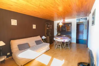 Image de 50m des commerces, 6ème étage, balcon, télévision, casier à ski, 28m², Vars