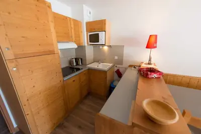 Image de 300m des commerces, 2ème étage, piscine, télévision, 60m², Vars