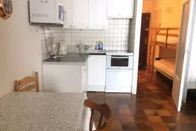 Image de À 10m des pistes de ski, 1er étage, balcon, télévision, casier à ski, 23m², Risoul