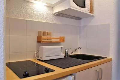 Image de À 20m des pistes de ski, 3ème étage, balcon, télévision, casier à ski, 21m², Risoul