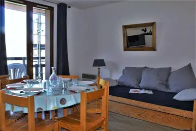Image de À 150m des pistes de ski, 6ème étage, vue montagne, balcon, télévision, casier à ski, 41m², Risoul