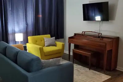 Image de 3br single-story home - centrally located, quiet residential neighborhood