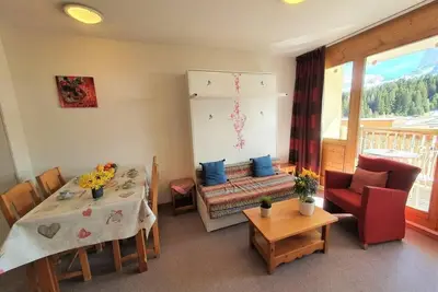 Image de À 50m des pistes de ski, 1er étage, vue montagne, balcon, télévision, 32m², Superdévoluy