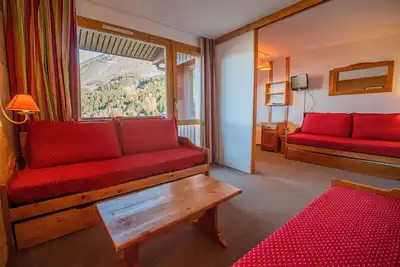 Image de À 200m des pistes de ski, 1er étage, balcon, télévision, casier à ski, 31m², Valmorel